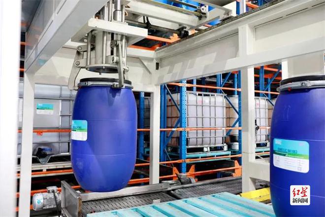 新津?qū)＞匦隆靶【奕恕鳖I(lǐng)跑，工業(yè)4.0重塑塑料智造新未來(lái)